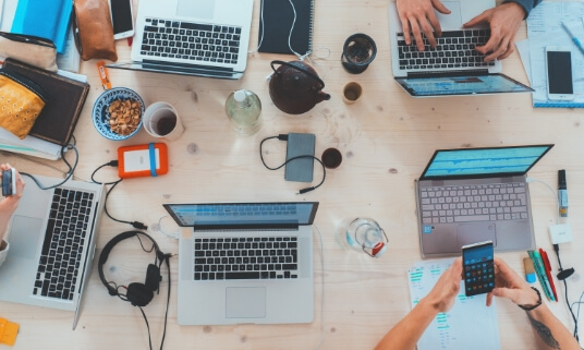 Transparentes Projektmanagement nach dem Scrum-Prinzip: mit der App-Agentur Transparentes Projektmanagement nach dem Scrum-Prinzip: mit der App-Agentur